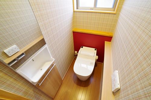 トイレの壁の汚れ予防法