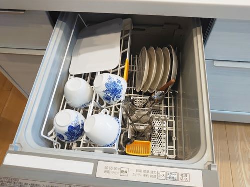 食洗機のこびりつき汚れは落ちない